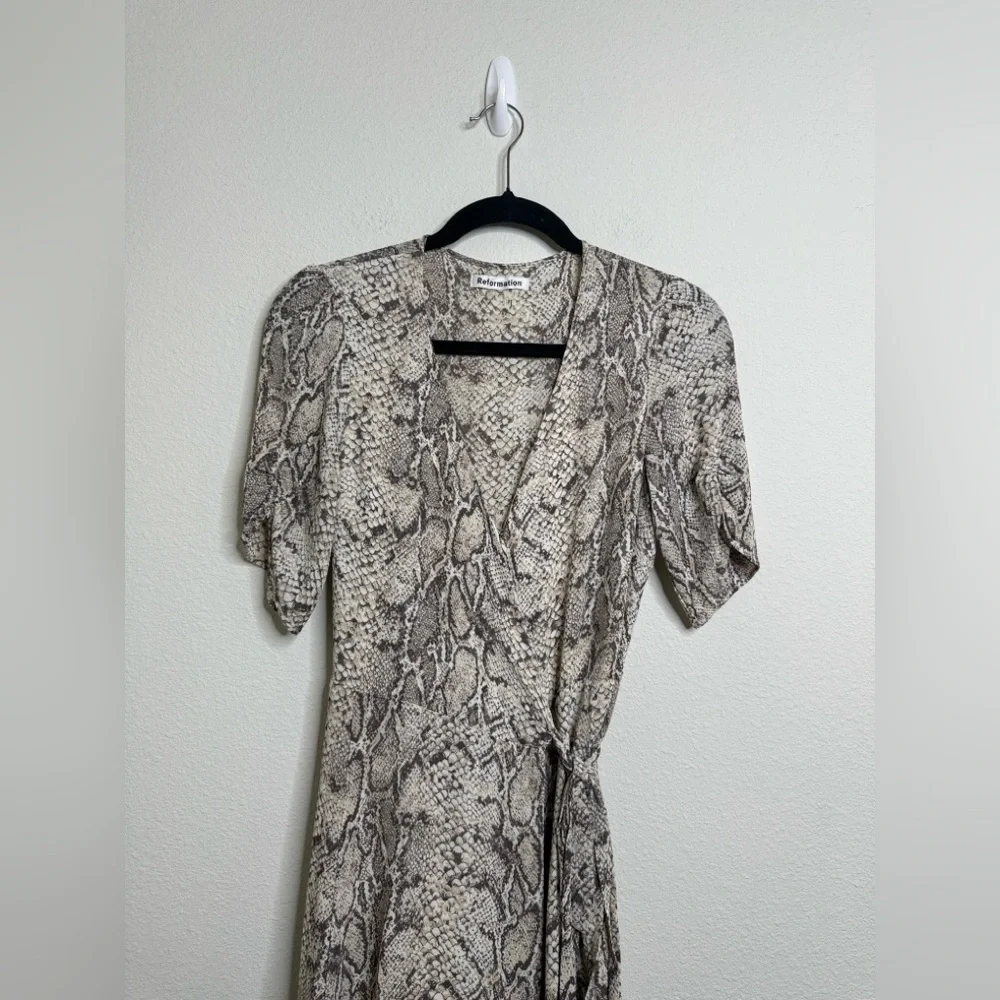 Reformation Monica Wrap Mini Dress Python Snake Print Size Medium PTP-18” - Picture 7 of 16
